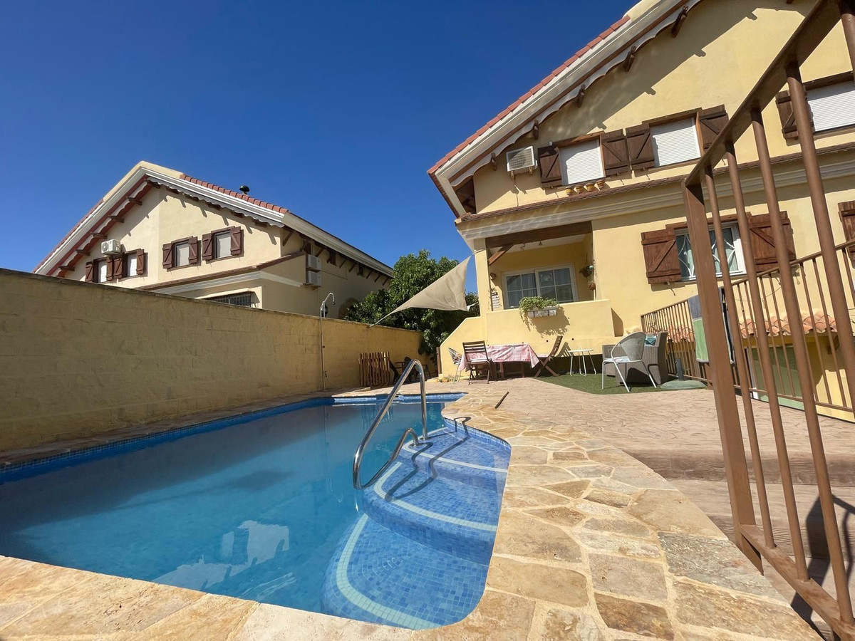 c91da0fc4bfb3f0c1d8037fc4ad4091d - 1