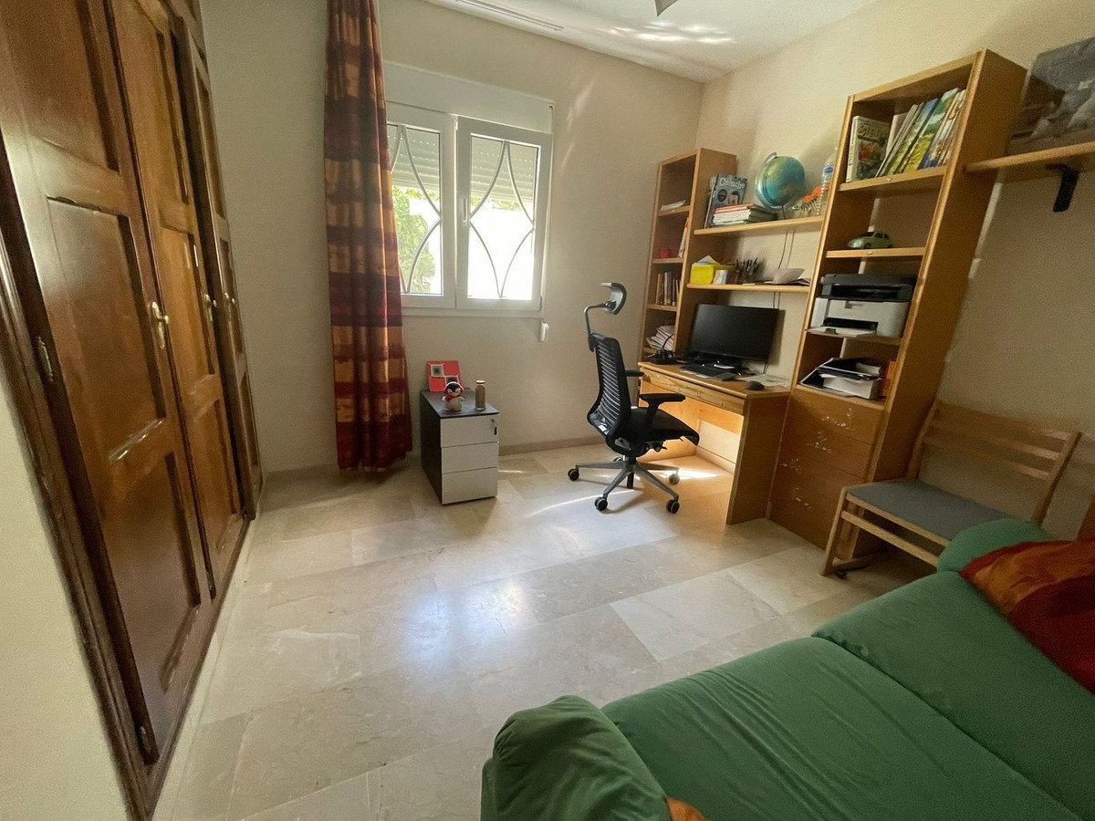 c91da0fc4bfb3f0c1d8037fc4ad4091d - 19