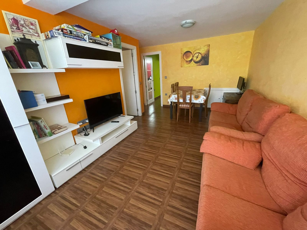 c91da0fc4bfb3f0c1d8037fc4ad4091d - 24