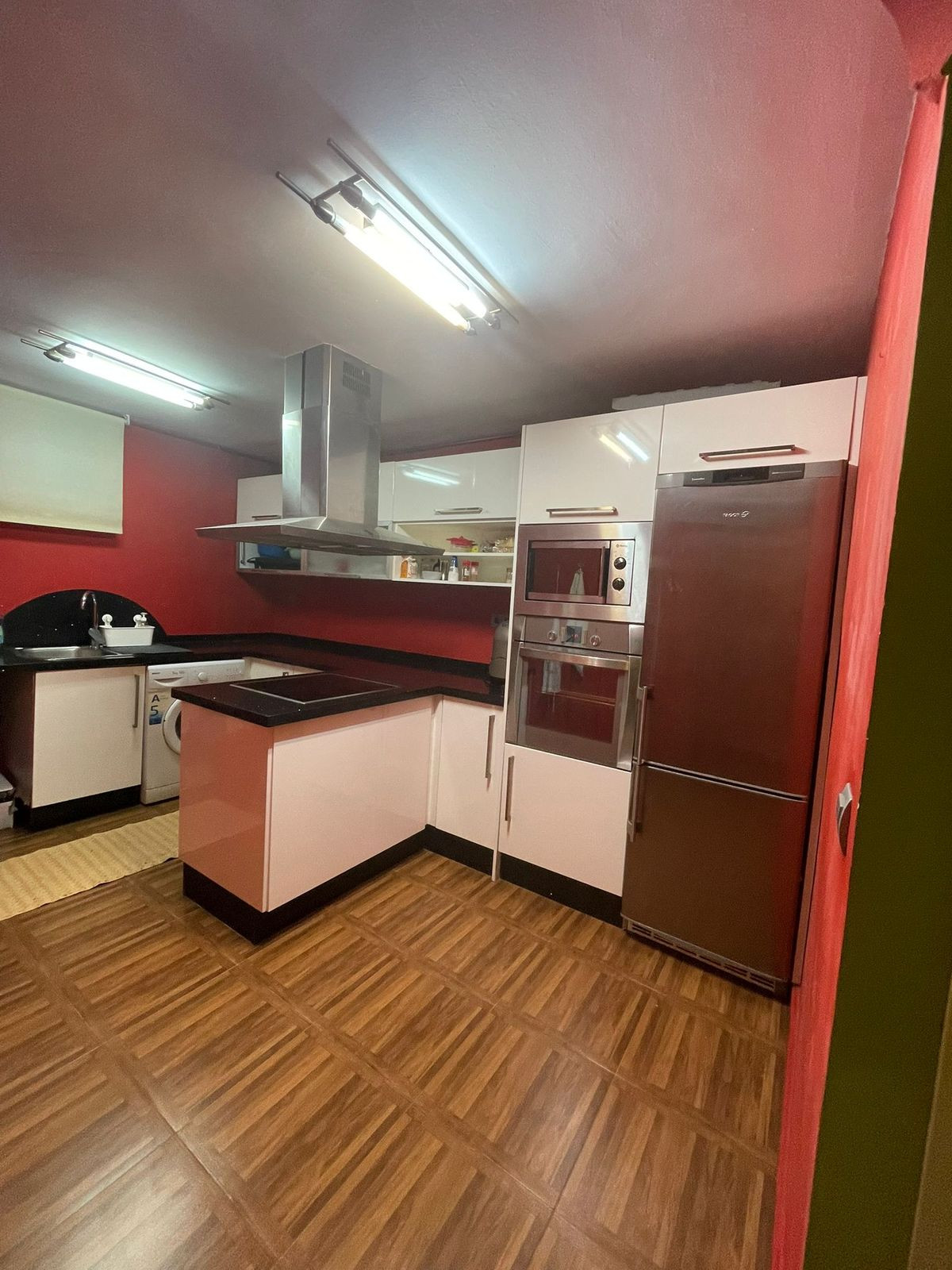 c91da0fc4bfb3f0c1d8037fc4ad4091d - 32