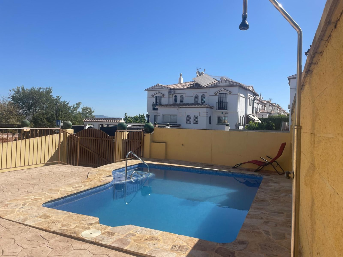 c91da0fc4bfb3f0c1d8037fc4ad4091d - 4