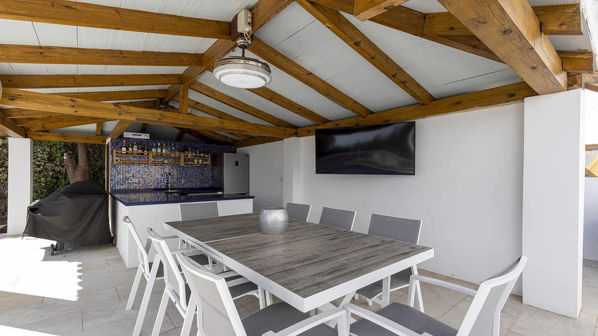 c9ae690f03b1c0ddddcc6df89e18540e - 8