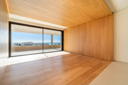 cb1b81d3a3957c22aa07ba778172bc77 - 12