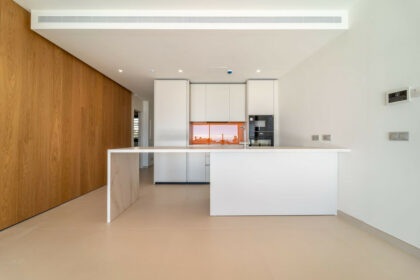 cb1b81d3a3957c22aa07ba778172bc77 - 13