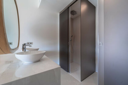 cb1b81d3a3957c22aa07ba778172bc77 - 19