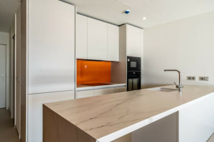 cb1b81d3a3957c22aa07ba778172bc77 - 20