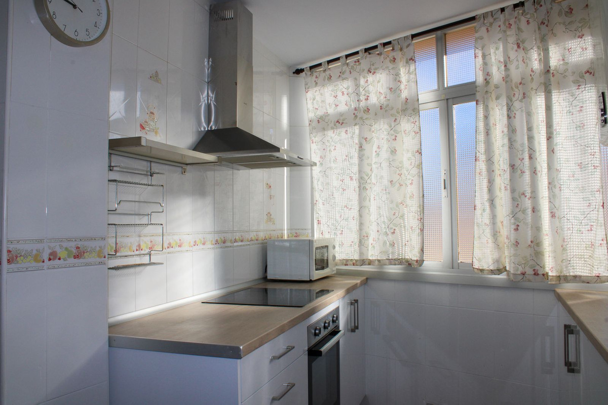 cb8687193cef9c79103bb498a588e039 - 2