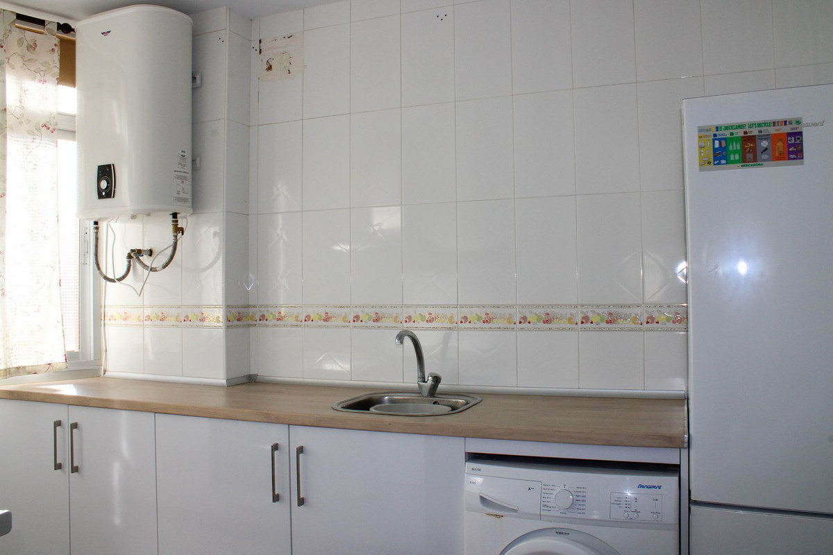 cb8687193cef9c79103bb498a588e039 - 3