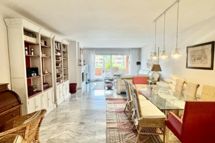 cbfbc7bf5b90e553965c09f9f7f82c12 - 1