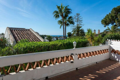 cd2115b8c340eacb50d61e8531730a9f - 26