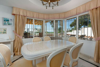 cd2115b8c340eacb50d61e8531730a9f - 4