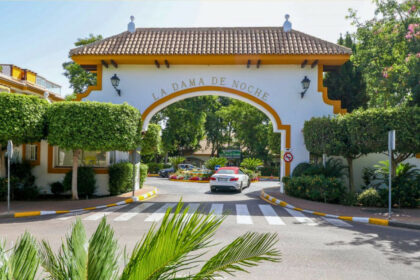 cdc8af40fee969e1b3256f9f83d3a5d8 - 15