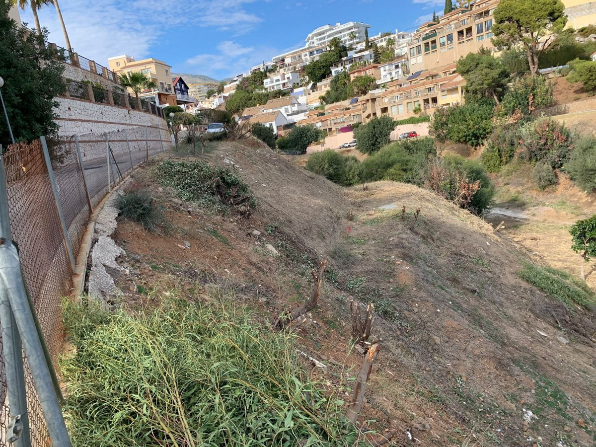 ce2ad411c291ea5250905818baf3cfeb - 2