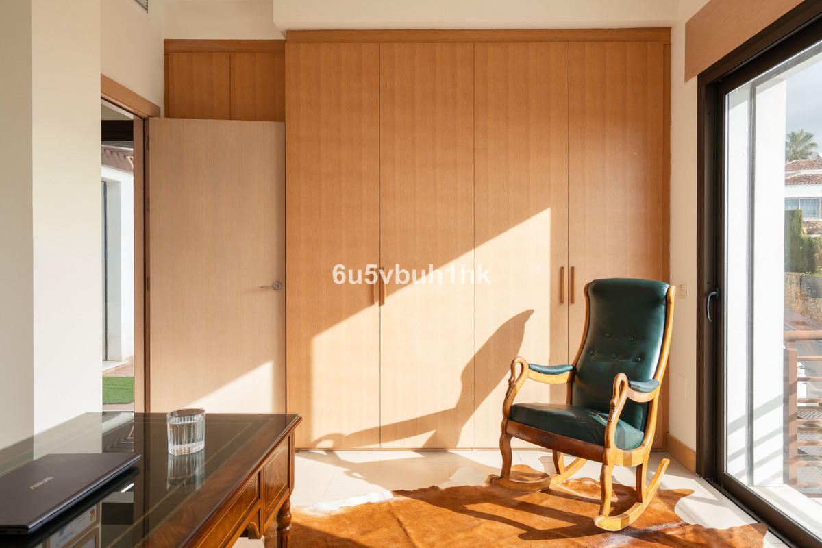 cf66f779b8dee9f3c3318df0d95b12d8 - 23