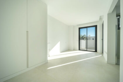 d000a4842a507ad234dc720829c9edba - 15