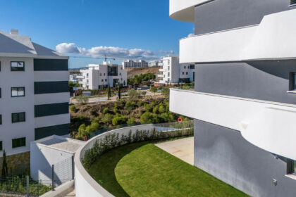 d000a4842a507ad234dc720829c9edba - 24