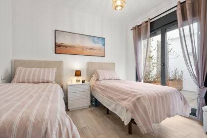 d0f524b01416660eda3ca16bef409d6c - 14