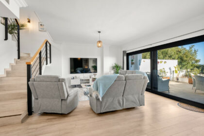 d0f524b01416660eda3ca16bef409d6c - 9