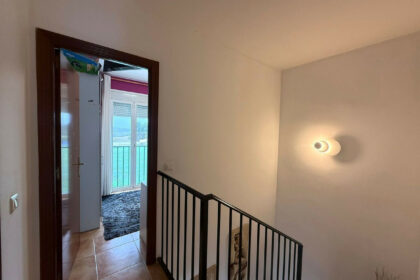 d0fba03c667f01341cd25165b3c3ebd4 - 15