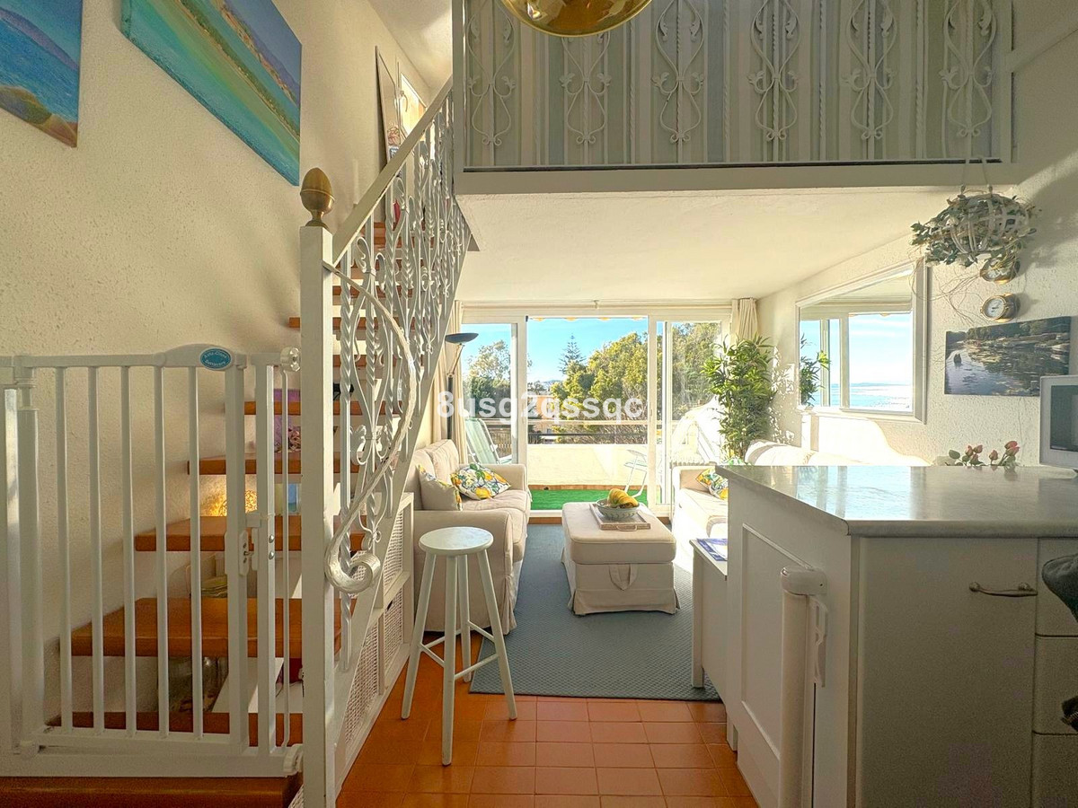 d3977c06d8daa46f25cf10543b02cde0 - 14