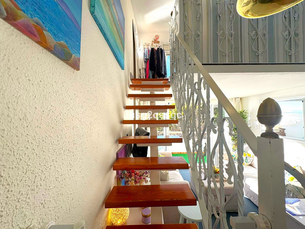 d3977c06d8daa46f25cf10543b02cde0 - 16