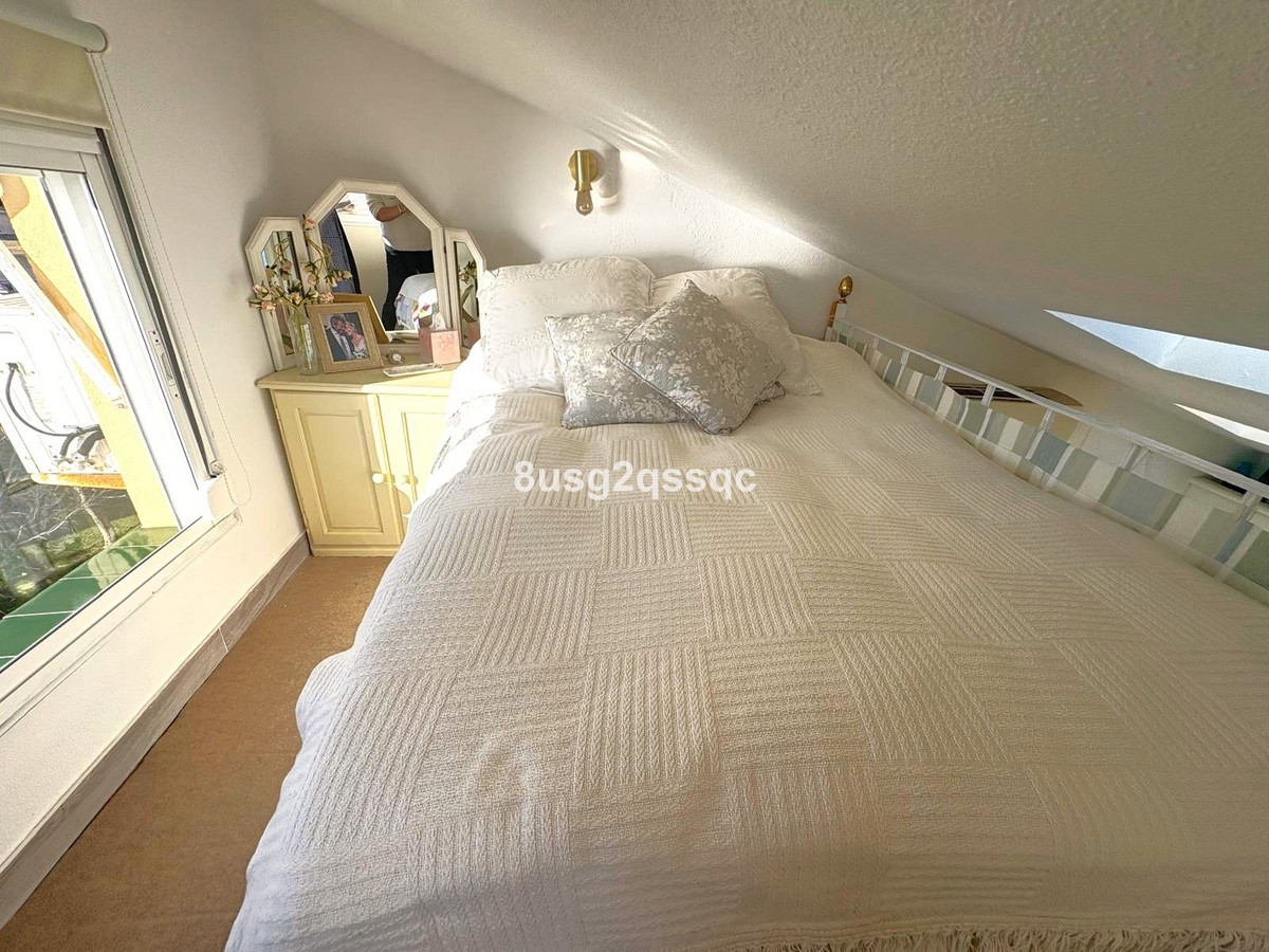 d3977c06d8daa46f25cf10543b02cde0 - 5