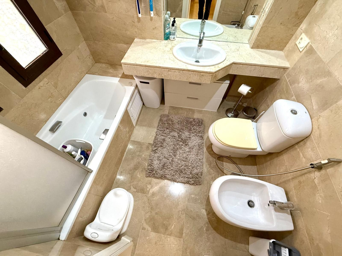 d3c6da9ed71c0a6c0b0bf789d1e81c54 - 16