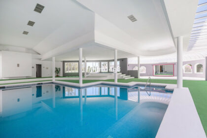 d420b9f360a99d23159623a1b0f6846c - 18