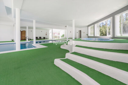 d420b9f360a99d23159623a1b0f6846c - 19