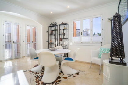 d420b9f360a99d23159623a1b0f6846c - 8