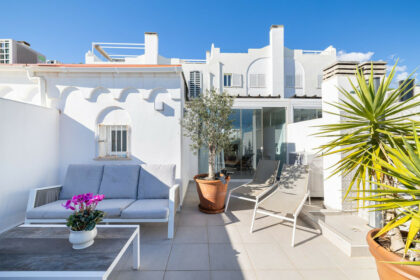 d463444edd76f8017f79b92f4bf04fc1 - 1