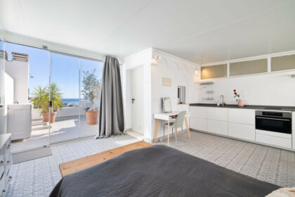 d463444edd76f8017f79b92f4bf04fc1 - 19