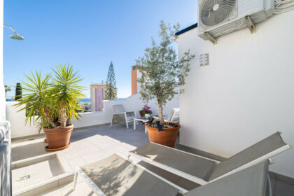 d463444edd76f8017f79b92f4bf04fc1 - 23