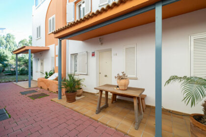 d463444edd76f8017f79b92f4bf04fc1 - 27