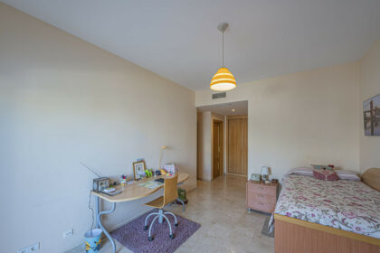 d4bfacd911975a70c0fa7f9e7b1bd8d1 - 19