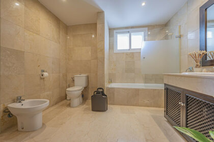 d4bfacd911975a70c0fa7f9e7b1bd8d1 - 22