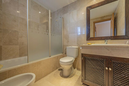 d4bfacd911975a70c0fa7f9e7b1bd8d1 - 33