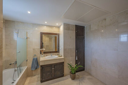 d4bfacd911975a70c0fa7f9e7b1bd8d1 - 40