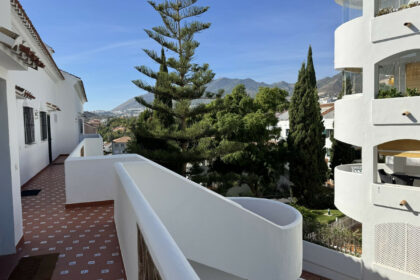 d6922d64e220b895e788586b379fe4f3 - 2