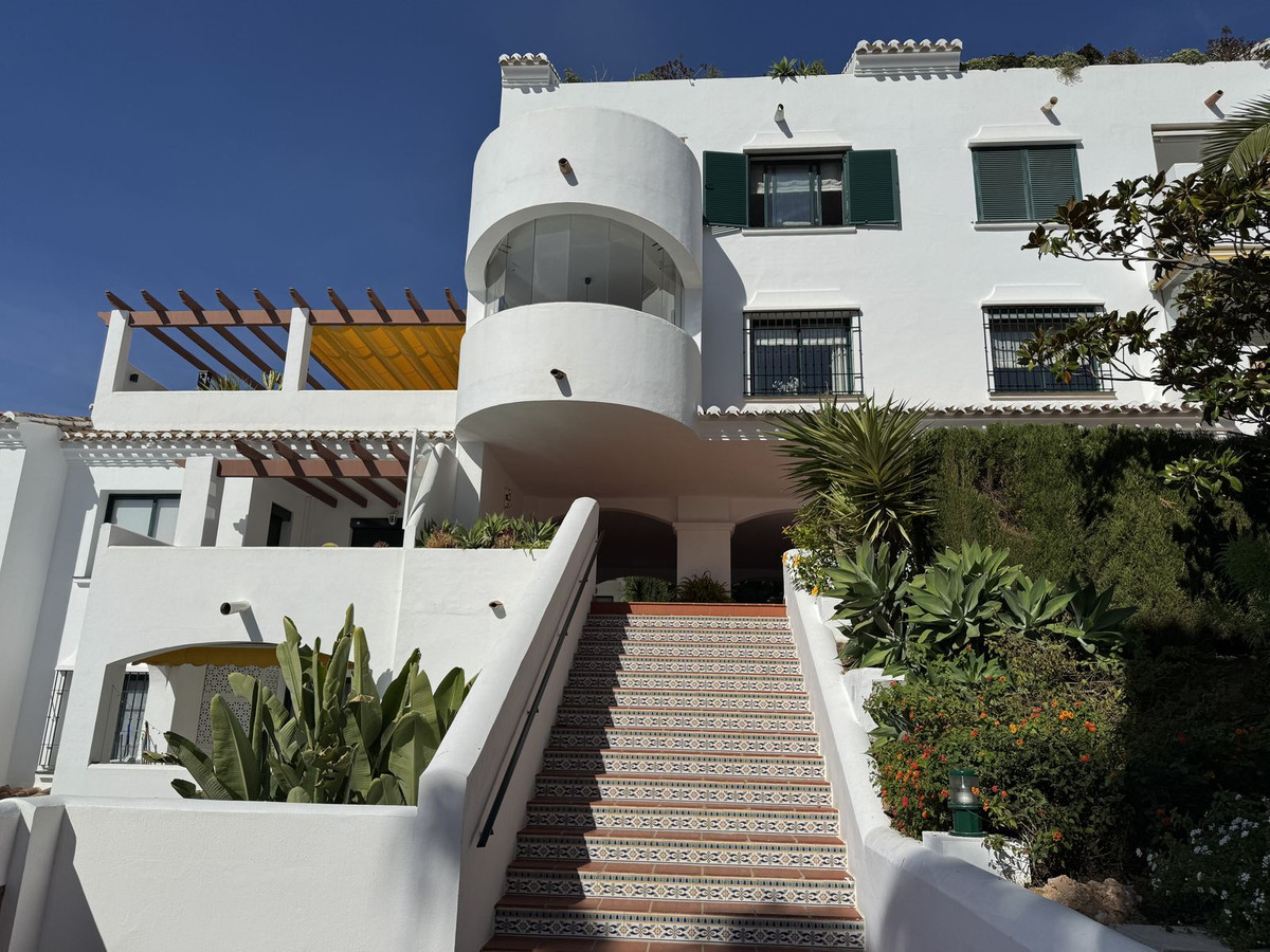 d6922d64e220b895e788586b379fe4f3 - 28