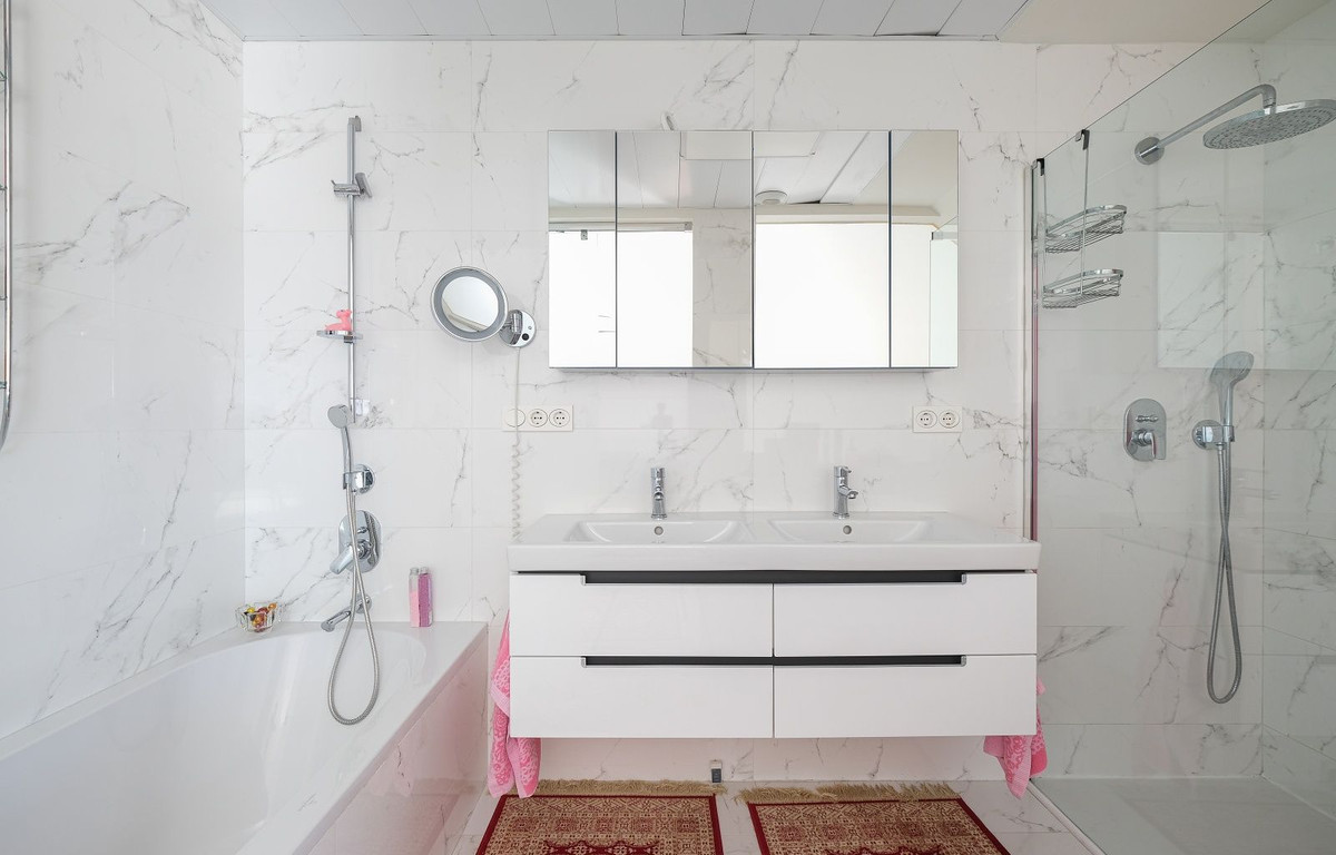 d79d0ba83bd399cc3a354a79eeadc539 - 10