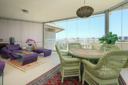 d79d0ba83bd399cc3a354a79eeadc539 - 12