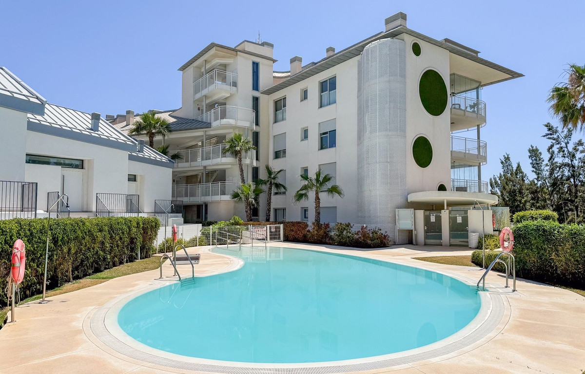 d79d0ba83bd399cc3a354a79eeadc539 - 15