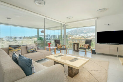 d79d0ba83bd399cc3a354a79eeadc539 - 2