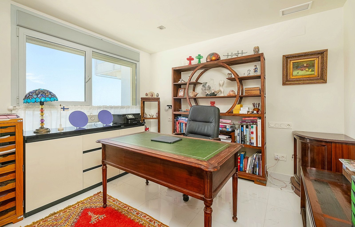 d79d0ba83bd399cc3a354a79eeadc539 - 7