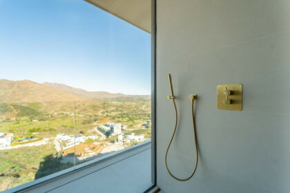 d7ac68cd2252d4341d84fefe68fc651f - 37