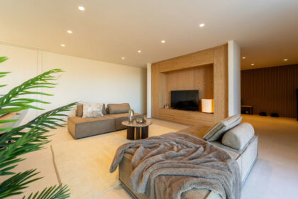 d7ac68cd2252d4341d84fefe68fc651f - 43