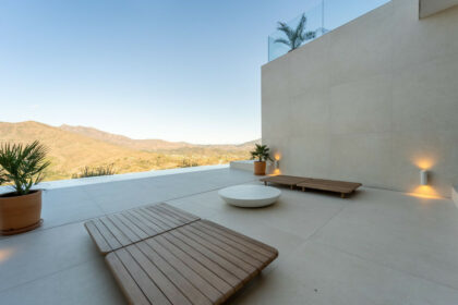 d7ac68cd2252d4341d84fefe68fc651f - 44