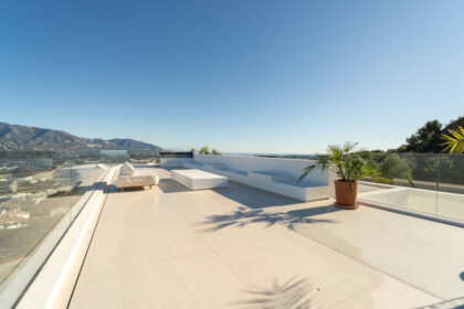 d7ac68cd2252d4341d84fefe68fc651f - 9