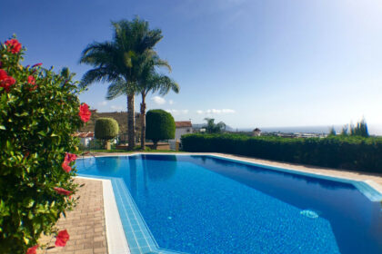 d8ad635be688d5e0ce7fab33821fbea1 - 1